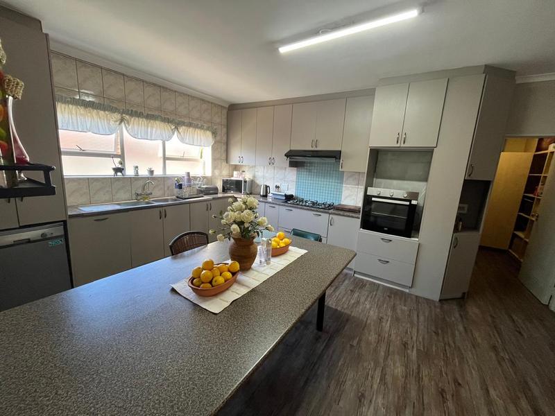 To Let 4 Bedroom Property for Rent in Brackenfell South Western Cape